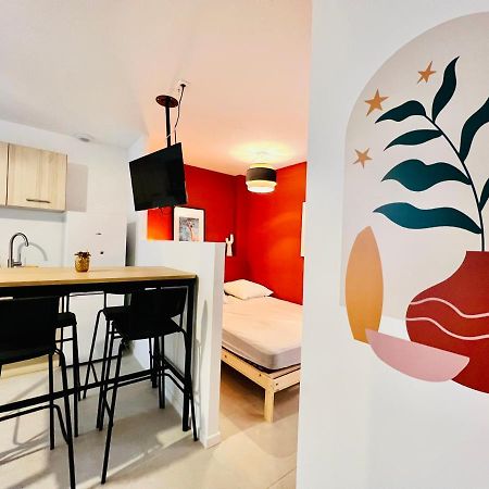 Fréjus Forum Julii - Centre Historique - Suite Tout Confort - Wifi מראה חיצוני תמונה