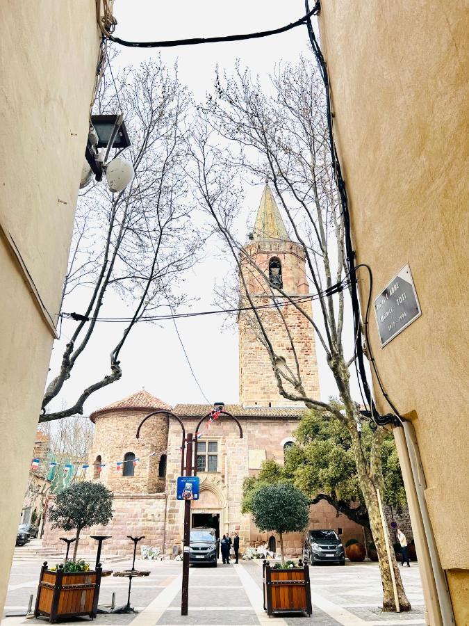 Fréjus Forum Julii - Centre Historique - Suite Tout Confort - Wifi מראה חיצוני תמונה